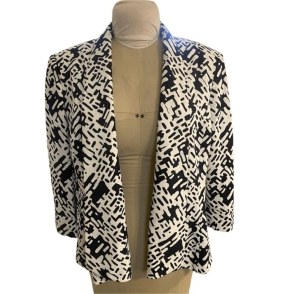 Jones Studio Jacket Sz. 16 Open Front Lined Black & White